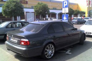 Kliknij /poboczem.pl