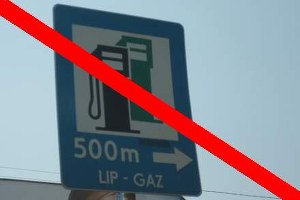 Kliknij /poboczem.pl