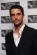 Piękny i zdolny. Matthew Goode został w tym roku ogłoszony nadzieją kina brytyjskiego. Żeńską publiczność przystojny aktor zachwycił już w 2005 roku, gdy zagrał w filmie Woody’ego Allena „Wszystko gra”. Jeśli można mu wierzyć, Matthew wolałby być mniej przystojny. „Mój wygląd ograni-cza proponowane mi role. Najczęściej gram majętnego Brytyjczyka z wyższych sfer”, żali się. Serce aktora jest zajęte. Od wielu lat kocha tę samą kobietę, w tym roku urodziła im się córeczka.