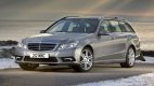 Jedno z najbardziej luksusowych i najelegantszych kombi. Styl odporny na upływ czasu. Pojemne, komfortowe wnętrze i ogromny bagażnik: 695–1950 l. Odmiana AMG ma aż 525 KM. Cena: od 174 500 zł.
