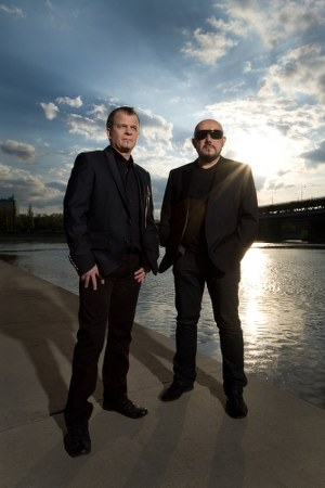 Grzegorz Skawiński i Waldemar Tkaczyk poznali się w ogólniaku. Najpierw założyli zespół Horoskop. Popularność zdobyli w latach 80., grając w Kombi, potem współtworzyli O.N.A. a w 2003 roku reaktywowali zespół Kombii /materiały prasowe