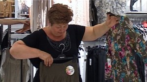 Agnieszka i Tomek musieli przekonać Mary, że duże ciało, ze musi kryć się pod dużymi ubraniami &nbsp; /Styl.pl