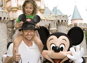 Hugh Jackman i Ava /Getty Images/Flash Press Media