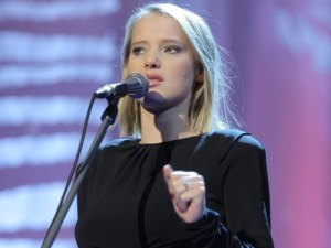 Szczęście to trzy czwarte sukcesu - przyznaje Joanna Kulig /East News