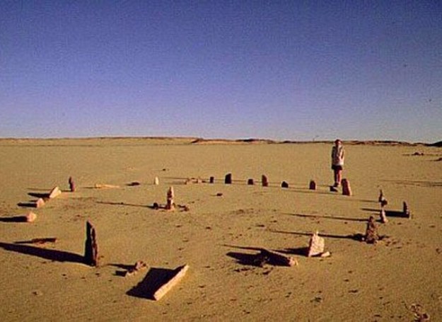 Na zdj. Miniaturowa wresja Stonehenge z Nabta Playa /Archiwum
