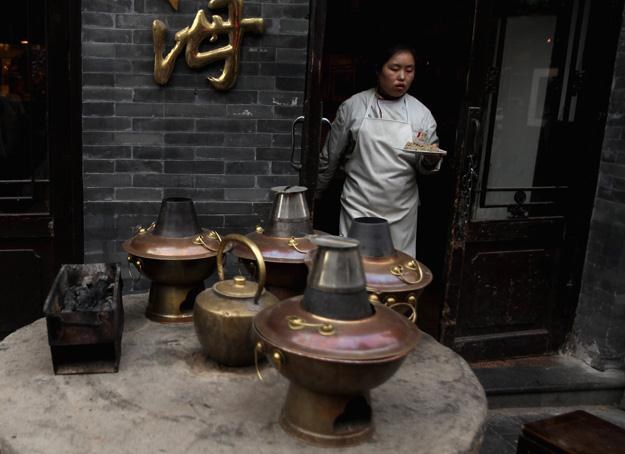 Jedna z restauracji w dzielnicy Hutong /Getty Images/Flash Press Media