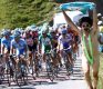 Półnagi kibic biegnie za peletonem w trakcie ósmego etapu 94. Tour de France. Tigres,15 lipca 2007