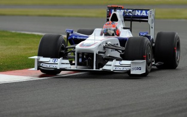 W akcji Robert Kubica. Jak wypadnie w sobotę? /AFP