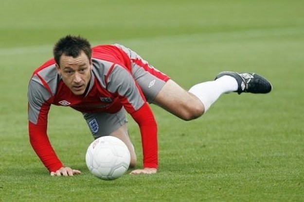 John Terry może nie zagrać ze Słowenią z powodu urazu pachwiny /AFP