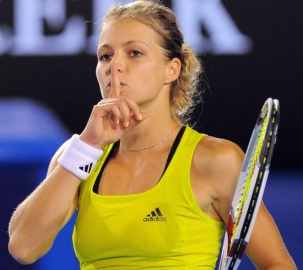 Maria Kirilenko uciszyła publiczność i utytułowaną rywalkę /AFP