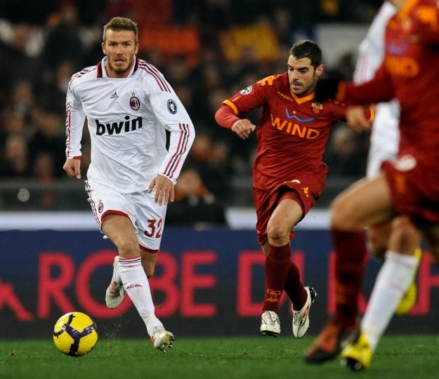 David Beckham (biały strój) /AFP