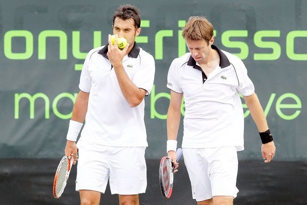 Nenad Zimonjic (z prawej) i Daniel Nestor /AFP