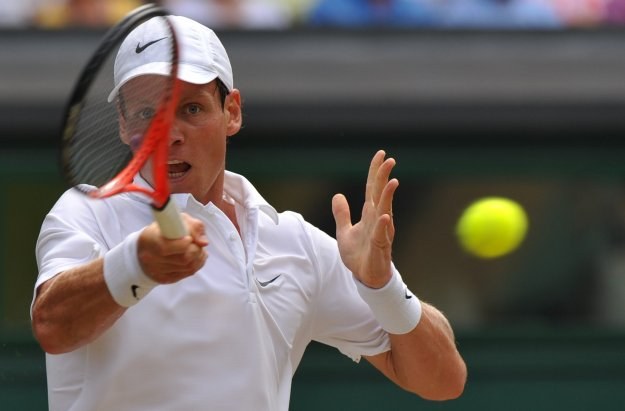 Tomasz Berdych robi furorę w Londynie. /AFP