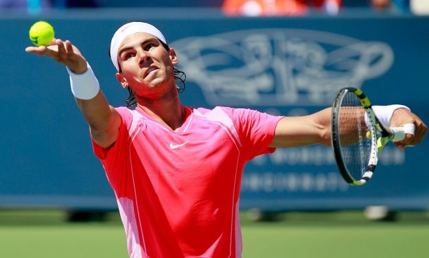 Rafael Nadal wciąż otwiera ranking najlepszych tenisistów /AFP