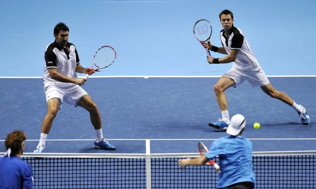 Nenad Zimonjic i Daniel Nestor /AFP