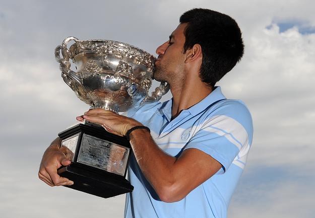 Novak Djokovic chciałby zagrać w deblu z Andy'm Murrayem /AFP