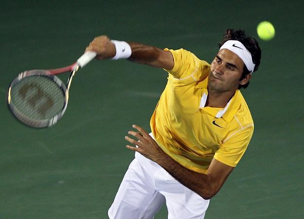 Roger Federer pokonał Somdeva Devvermana i jest w kolejnej rundzie turnieju w Dubaju /AFP