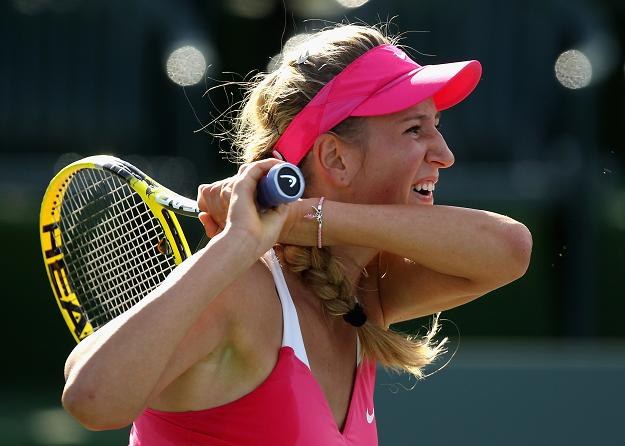 Viktoria Azarenka miała spore problemy, by ograć Urszulę Radwańską /AFP