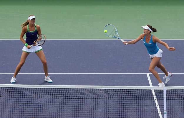 Daniela Hantuchova (z lewej) i Agnieszka Radwańska. /AFP