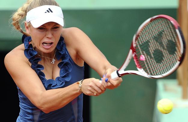 Caroline Wozniacki podczas meczu z Danielą Hantuchovą na Roland Garros. /AFP
