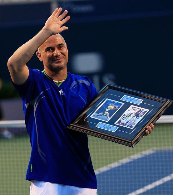 Andre Agassi być może pojawi się na polskim korcie /AFP
