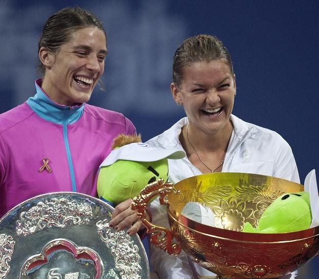 Andrea Petkovic i Agnieszka Radwańska rozegrały wspaniały mecz /PAP/EPA