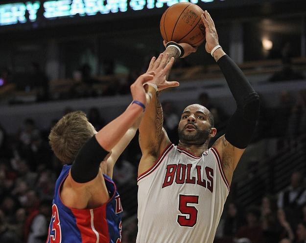 W akcji Carlos Boozer z Chicago Bulls /AFP