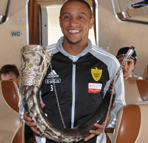 Roberto Carlos, kapitan Anży Machaczkała /AFP