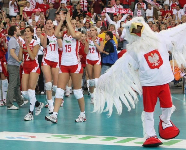 ME: Polska - Rosja 3:1 Polskie siatkarki dokonały tego, co wydawało się bardzo trudne - pokonały aktualne mistrzynie świata Rosjanki 3:1 i ich awans do półfinału mistrzostw Europy stał się jak najbardziej realny.