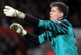 17. kolejka Premier League: Manchester United - Arsenal Londyn 1-0 (1-0). W bramce "Kanonierów" wystąpił Wojciech Szczęsny dla którego był to debiut w Premier League.