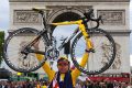 Australijczyk Cadel Evans został zwycięzcą wyścigu kolarskiego Tour de France. W klasyfikacji generalnej wyprzedził braci Andy'ego i Franka Schlecków z Luksemburga