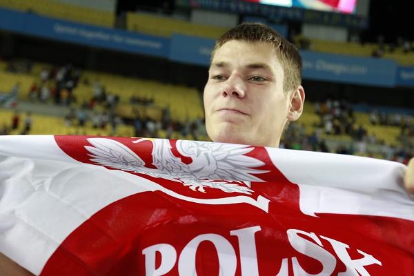  Paweł Wojciechowski (SL WKS Zawisza Bydgoszcz) wynikiem 5,90 zdobył w koreańskim Daegu złoty medal 13. mistrzostw świata w skoku o tyczce