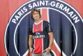 Nowy napastnik PSG - Diego Lugano. Do Paryża przeniósł się z Fenerbahce Stambuł.