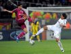 Piłkarze Realu Madryt wygrali na wyjeździe z Olympique Lyon 2-0 w meczu grupy D Ligi Mistrzów. "Królewscy" zapewnili sobie awans do następnej rundy