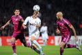Piłkarze Realu Madryt wygrali na wyjeździe z Olympique Lyon 2-0 w meczu grupy D Ligi Mistrzów. "Królewscy" zapewnili sobie awans do następnej rundy