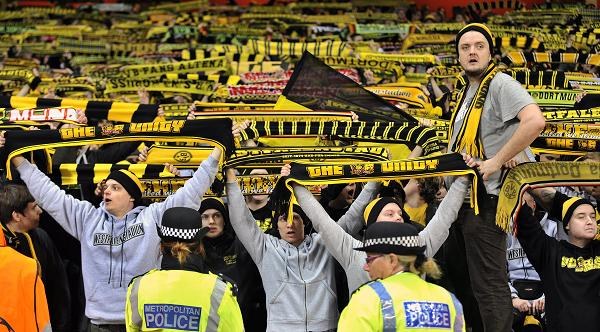 Arsenal Londyn - Borussia Dortmund 2-1 W meczu grupy F Ligi Mistrzów Arsenal pokonał 2-1 Borussię Dortmund.