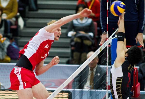 Polscy siatkarze pokonali w Osace Japonię 3:1 w meczu Pucharu Świata. "Biało-czerwoni" odnieśli czwarte zwycięstwo w turnieju Fot. Jacek Kostrzewski