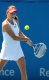 Agnieszka Radwańska pokonała młodszą siostrę Urszulę 6:1, 6:1 w pierwszej rundzie turnieju WTA Tour na twardych kortach w Sydney