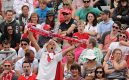 Agnieszka Radwańska wystąpi w 1/8 finału wielkoszlemowego Australian Open. W piątek polska tenisistka pokonała Galinę Woskobojewą z Kazachstanu 6:2, 6:2