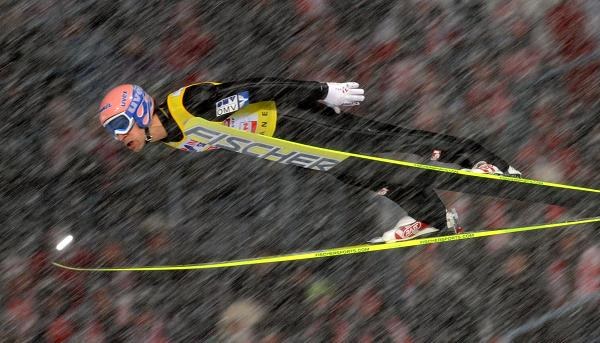  Kamil Stoch w pięknym stylu wygrał piątkowy konkurs Pucharu Świata na Wielkiej Krokwi. Fot. Grzegorz Momot