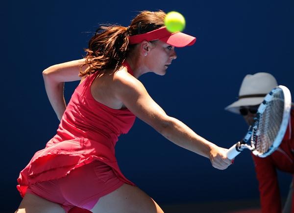Radwańska w ćwierćfinale Australian Open! Agnieszka Radwańska pokonała Niemkę Julię Goerges 6:1, 6:1 i awansowała do ćwierćfinału wielkoszlemowego Australian Open na twardych kortach w Melbourne Park