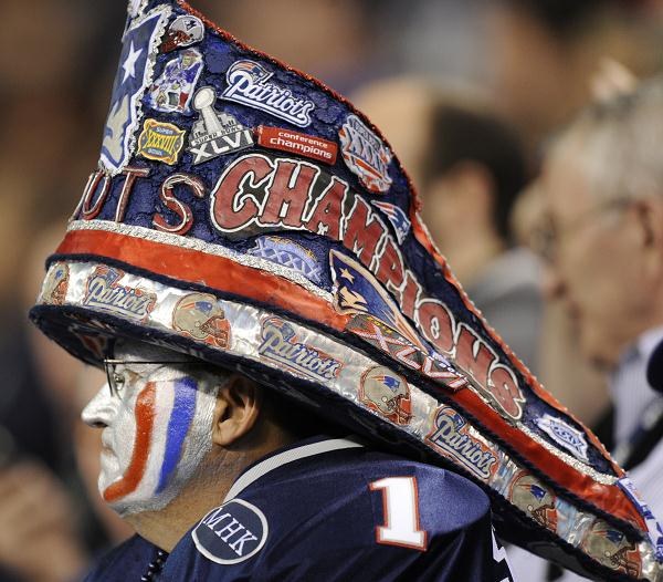 New York Giants pokonali w Indianapolis New England Patriots 21:17 w 46. edycji Super Bowl. W przerwie meczu wystąpiła Królowa Pop - Madonna