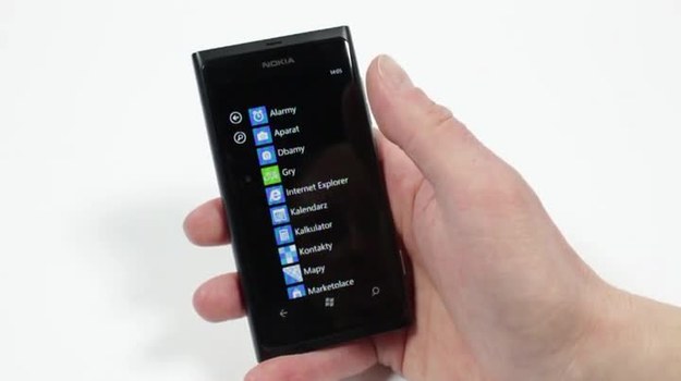 Lumia 800 jest jednym z pierwszych owoców współpracy Nokii i Microsoftu. To również jeden z najlepszych smartfonów dostępnych obecnie na rynku. Co ma do zaproponowania potencjalnym odbiorcom?