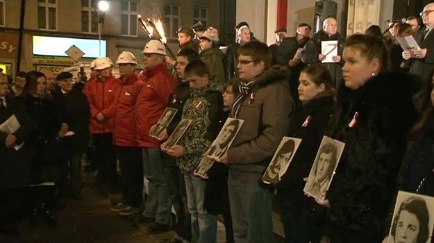 13 grudnia 2011 roku w całej Polsce obchodzona jest 30. rocznica wprowadzenia stanu wojennego. Katowiczanie uczcili pamięć górników poległych podczas krwawej pacyfikacji kopalni Wujek.