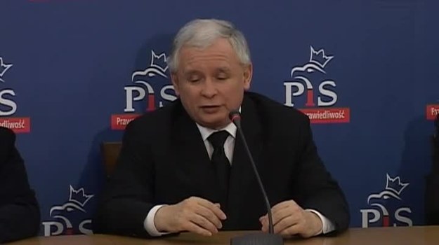 W Polsce wybuchła wojna cywilizacyjna. Sprawa krzyża jest tylko jej symbolem - ocenił prezes PiS Jarosław Kaczyński, który podczas konferencji prasowej przedstawił najważniejsze wyzwania i problemy Polski.
