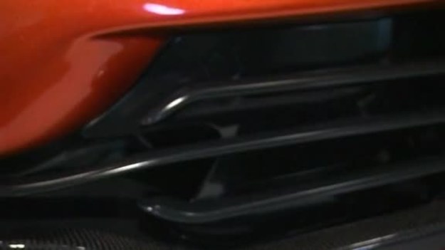 McLaren po raz pierwszy pokazał w Paryżu swój najnowszy model MP4-12C.