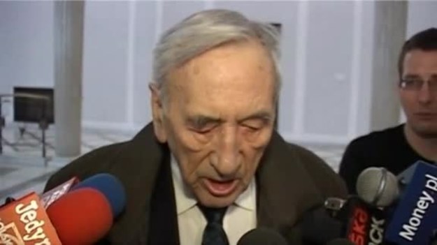 "Smutek i żałoba" - powtarzał Tadeusz Mazowiecki, rozmawiając z grupą dziennikarzy.