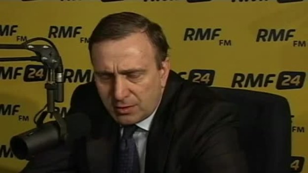 Pozycja Sikorskiego jako szefa MSZ nie jest zagrożona bez względu na wyniki, jaki osiągnie w prawyborach. Komorowski na czas kampanii może wziąć urlop - stwierdził w Kontrwywiadzie RMF FM Grzegorz Schetyna.