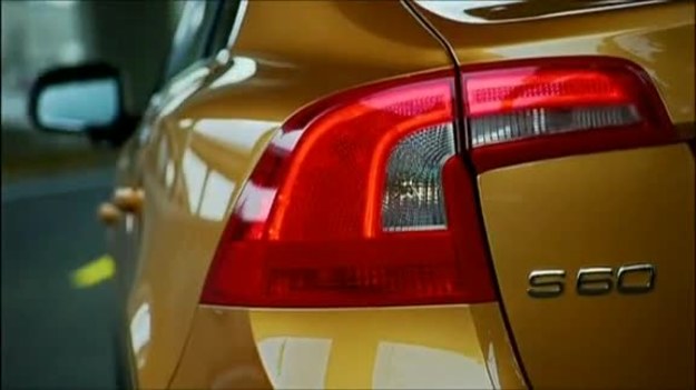 Nowe volvo S60 zostanie oficjalnie zaprezentowane na salonie samochodowym w Genewie. U nas zobaczysz ten pojazd już teraz!