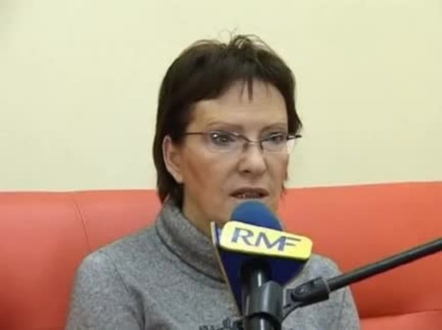 Jeśli dzisiaj minister zdrowia, który w pierwszej kolejności powinien dbać o bezpieczeństwo Polaków, mówi: "mam wątpliwości", to obowiązkiem ministra zdrowia jest przede wszystkim pozbyć się tych wątpliwości - mówiła w Przesłuchaniu RMF FM Ewa Kopacz.